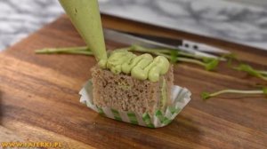 Праздничные рецепты в стиле сада, Съедобные тосты с цветами, Элегантные золотистые подушки