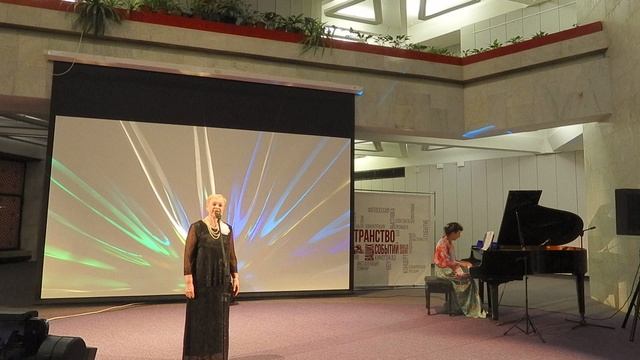 А хочешь подарю тебе звезду. (В. Метайкин,Т. Красовская).  Исполняет Нина Сапунова. За роялем Татьян