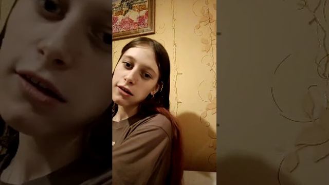 Задавайте вопросы😊 играем в шарады