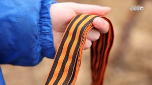 «Хватит всем!»: волонтёры начали раздавать георгиевские ленточки в Братске