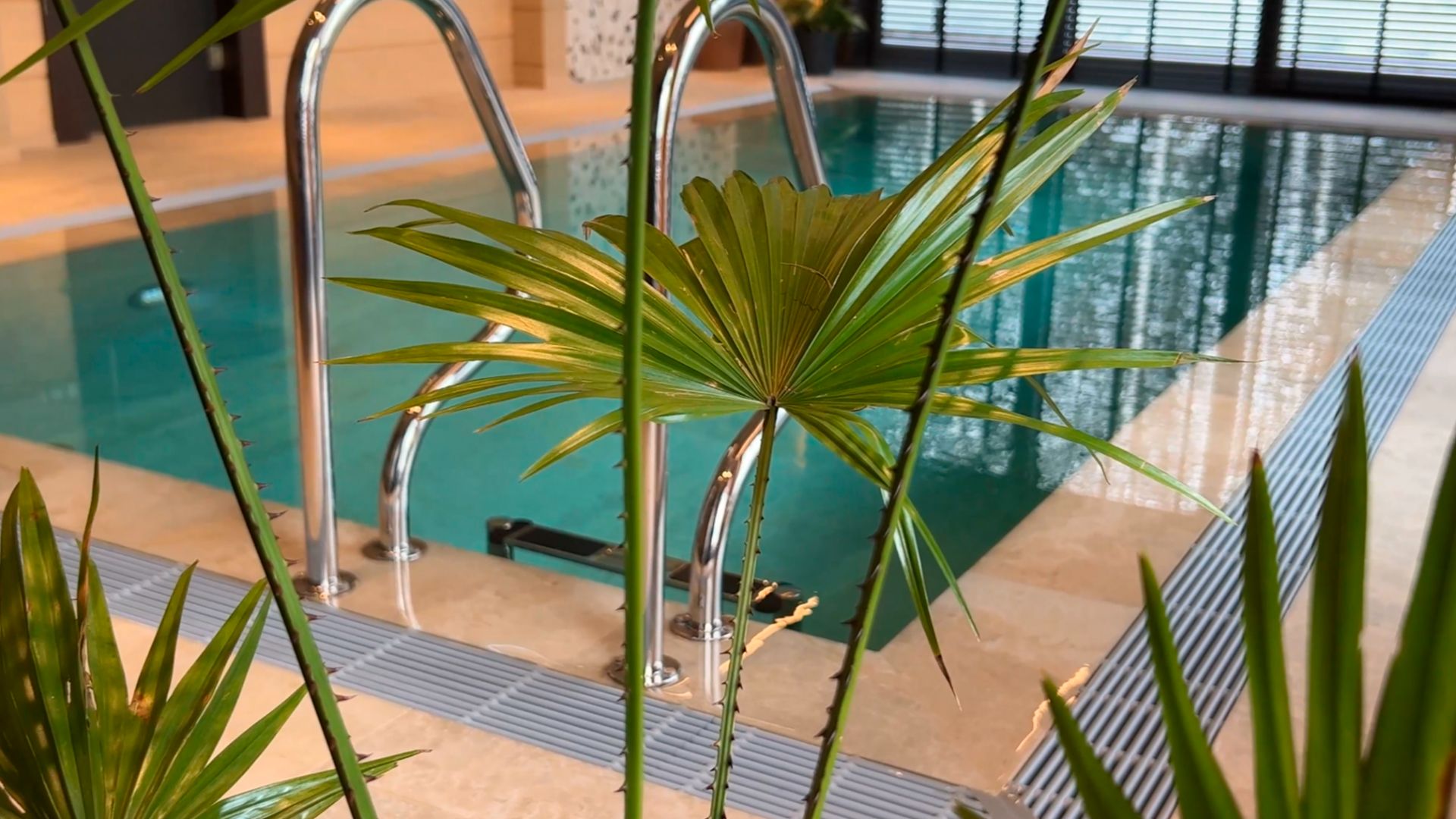 Переливной бассейн построенный по технологии INPOOL