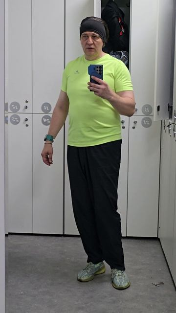 выползаю из зала после тренировки. Занятия с профессиональным тренером дают результат.