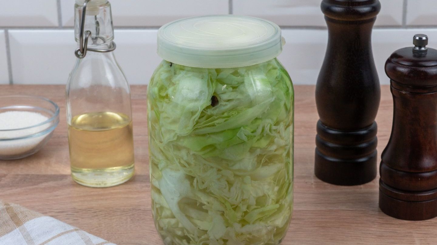 Маринованная белокачанная капуста