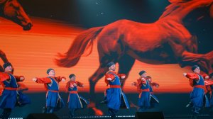 Донской казачий пляс — ансамбль «Донбасс» на сцене НЦ «Россия»