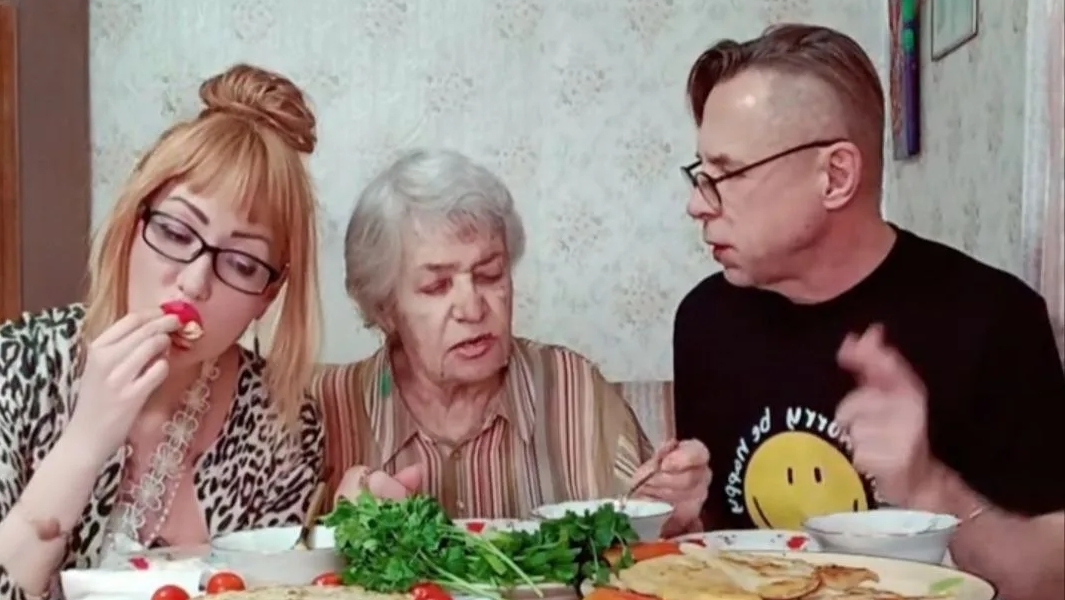 Праздник живота 😋😋😋мукбанг