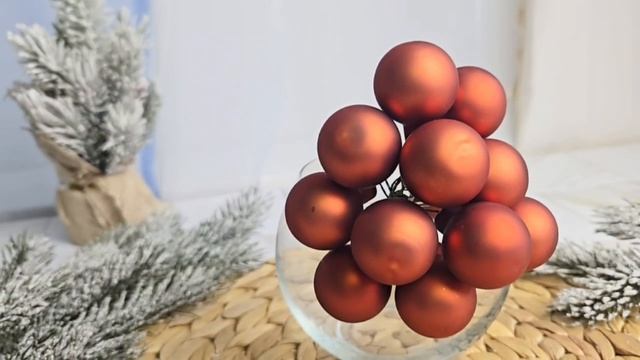 ГРОЗДЬ стеклянных матовых шариков на проволоке 12 шаров по 25 мм 2000714