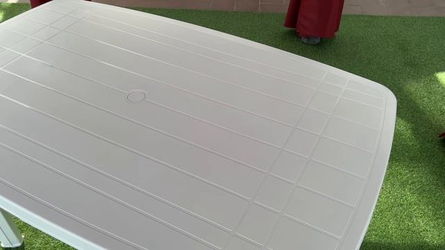 Стол-пластиковый-Progarden-137x85х72-см-белый
