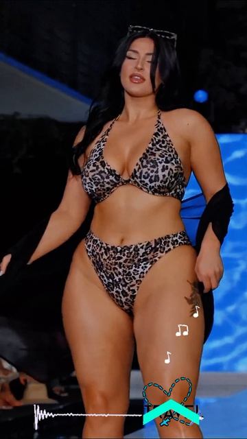 1000012930.mp4.  bikini top model....