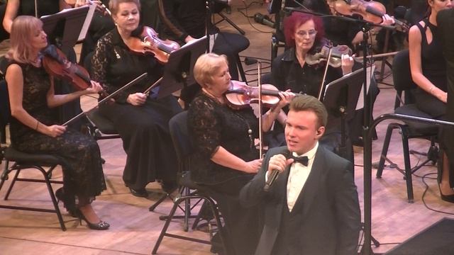 Уходит рыбак в свой опасный путь...  Дмитрий Ковзель.