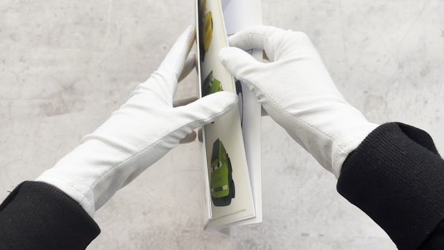 Грузовички. Навстречу приключениям! Раскраска по образцу (+наклейки)