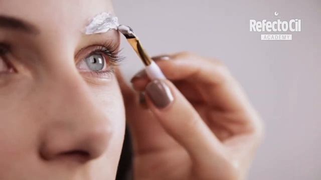 Осветление бровей перед окрашиванием Blonde Brow и № 3.1 Светло-коричневый - Руководство