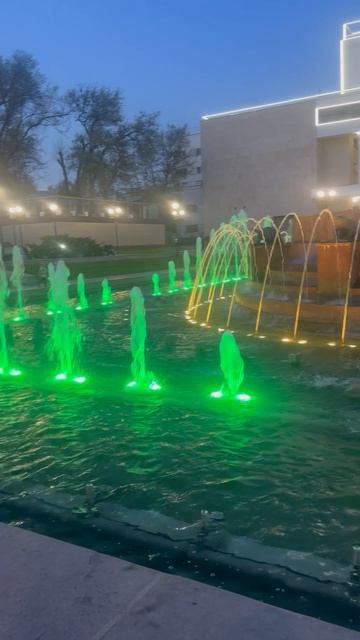 Это фонтан ⛲️ вау 🤩 круто 👍 смотреть онлайн