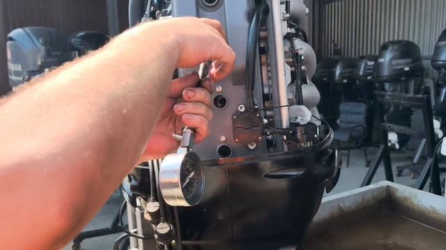 Арт. 1179 Замер компрессии лодочного мотора Suzuki DF140A, 2013 год.