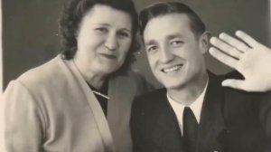 С днём рождения мамочка.