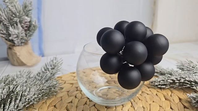 ГРОЗДЬ стеклянных матовых шариков на проволоке 12 шаров по 25 мм цвет: чёрный 2000705