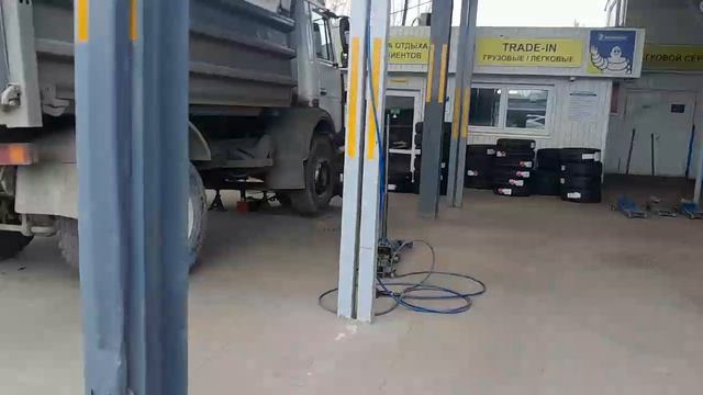 Маз меняю колёса