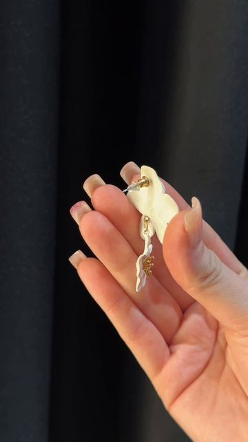  Свадебная бижутерия  та самая деталь без которой образ шепчет а с ней  звучит.