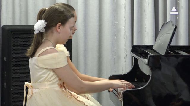 Детская школа искусств. Моцарту посвящается