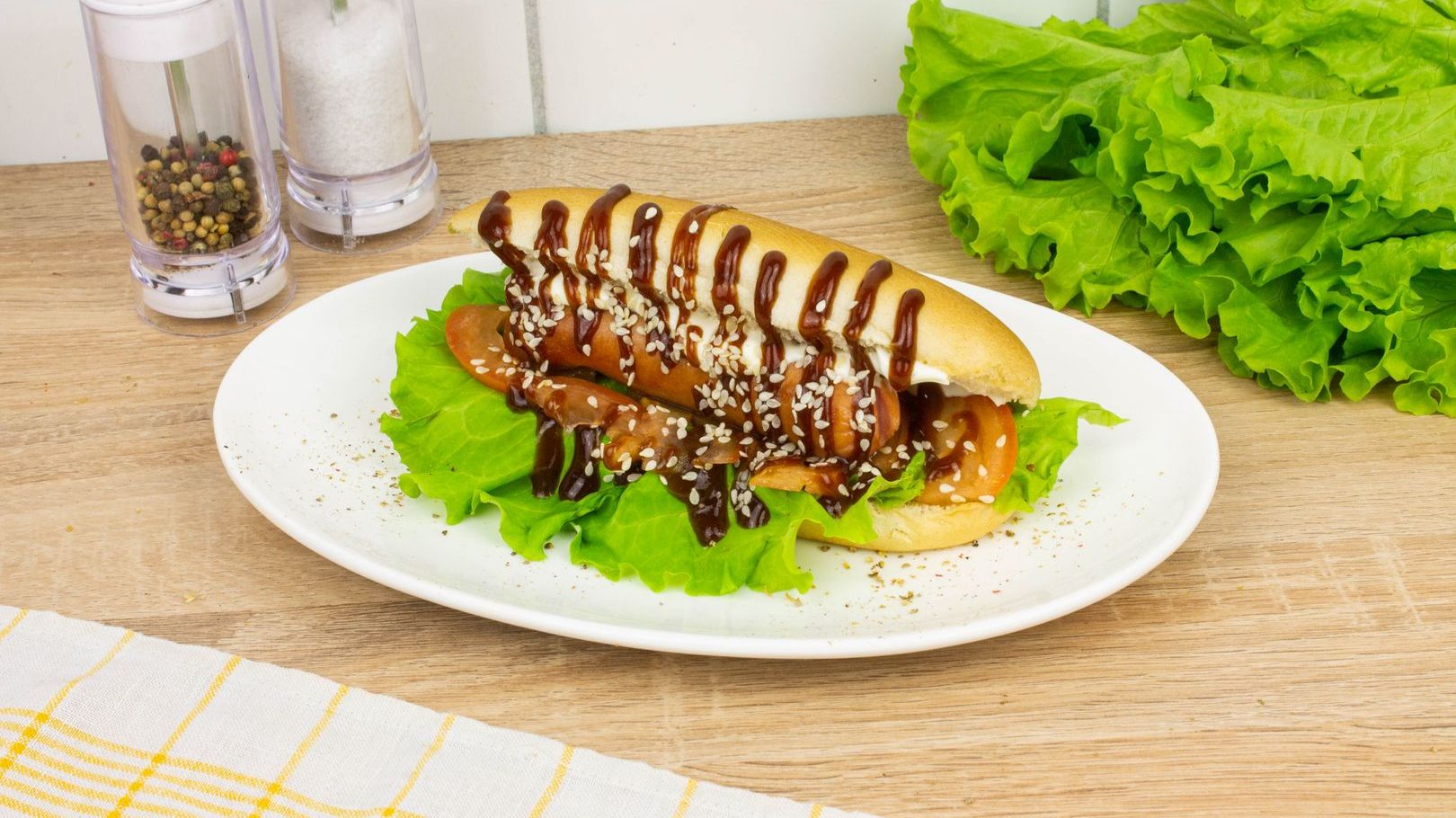 Хот-дог с горчицей