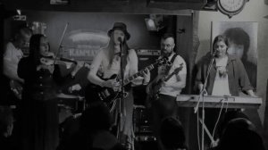 Полина Баранкова  и группа  «Андрей Рублёв» - Тридцать три