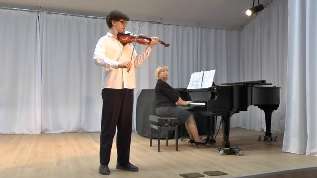 Кеник Андрей Ф.Фиорилло  Этюд  28  К.Сен-Санс Лебедь из сюиты Карнавал животных