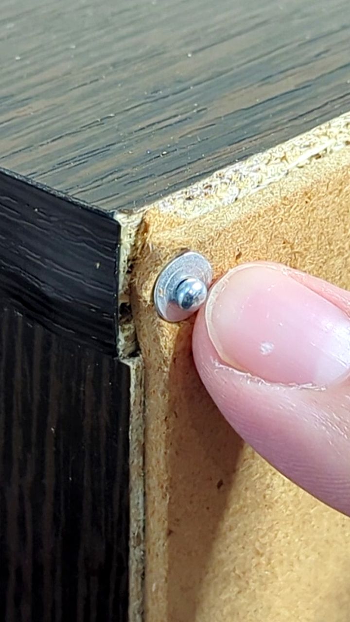 Умный мебельщик поделился хитростью!