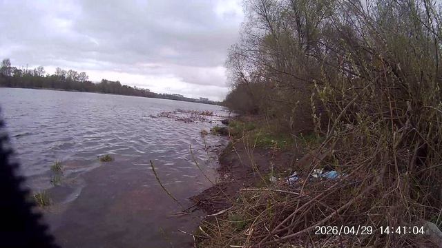 Волга прибыла-Апрель хулиган.