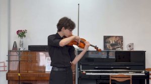 Демид Хвостов Гамма Соль мажор двойными нотами.