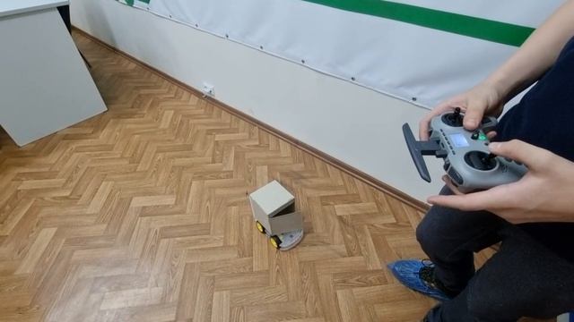 Шаврин Максим - Робот-помощник