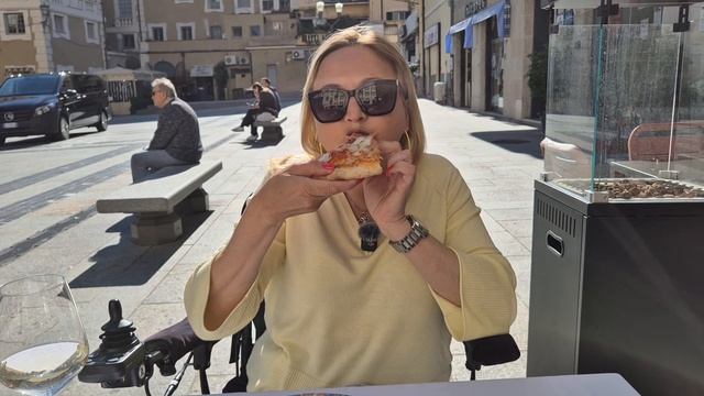 Поддержим и поможем!