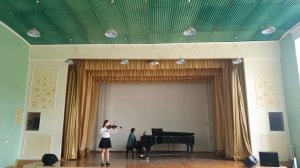 Шуберт. Пчелка