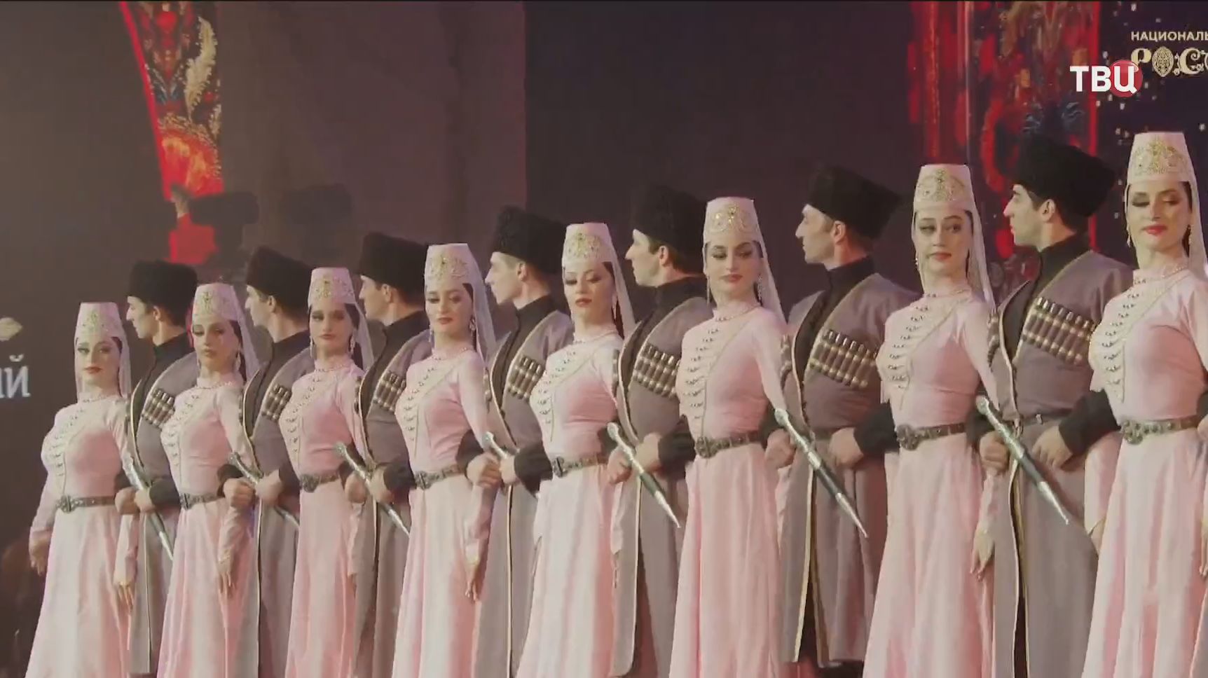 Красочный музыкальный спектакль состоялся в национальном центре 