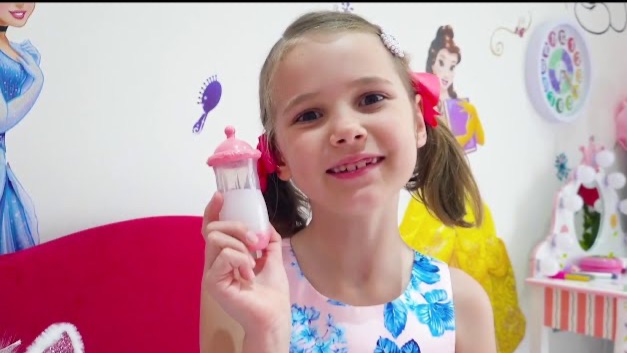 Катя и Макс как маленькие