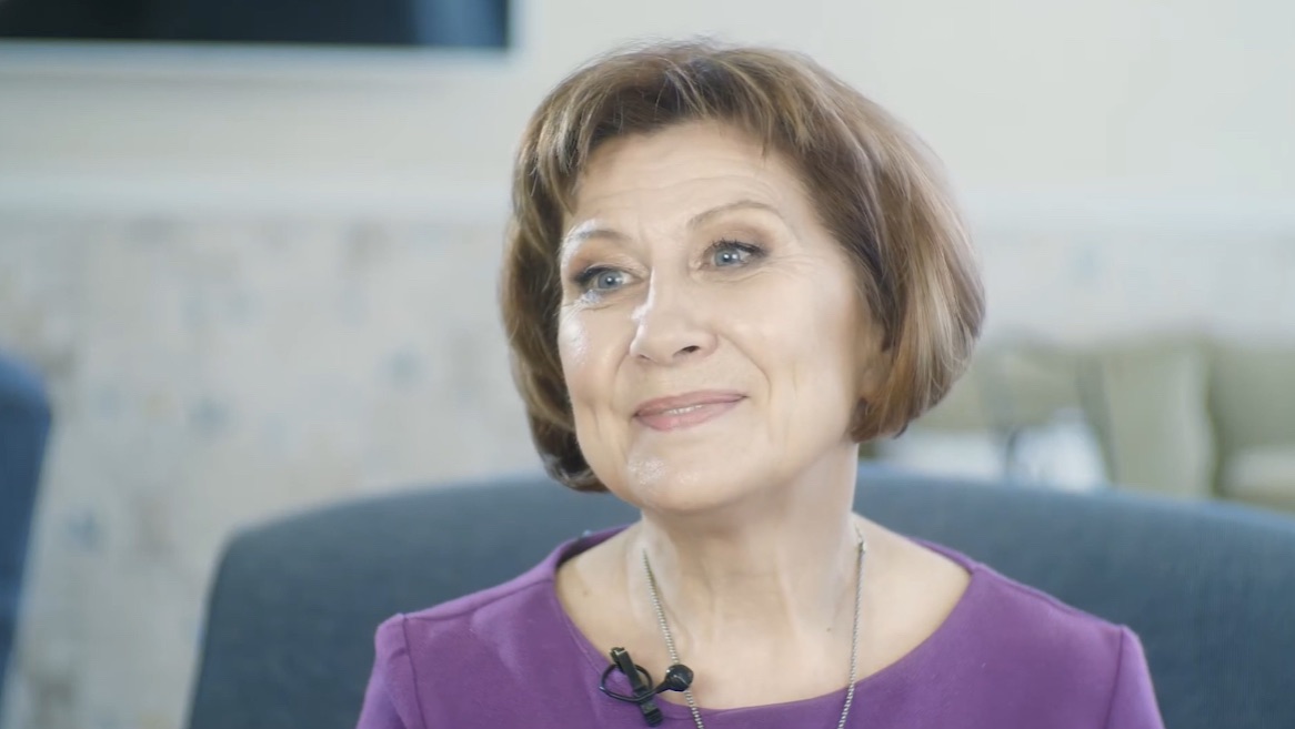 Имплантация зубов отзывШуманская Людмила Геннадьевна - честныи отзыв после имплантации