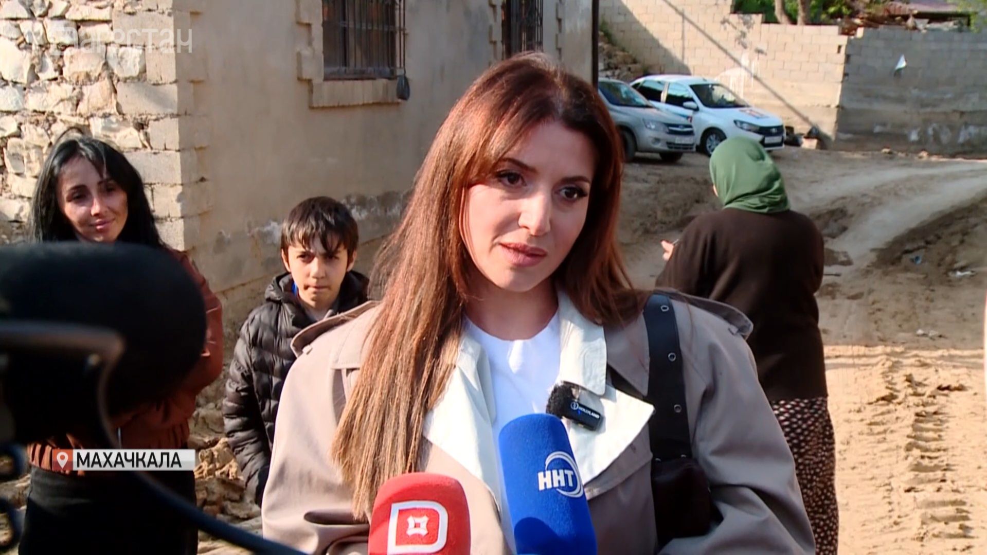Певица Жасмин приехала в Махачкалу поддержать пострадавших от наводнения