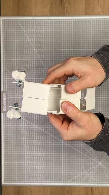 КВАДРАТНЫЙ белый основание УДАВ