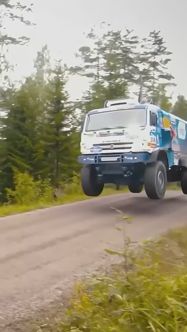 КАМАЗ-мастер Когда летит грузовик — Русский Зверь на полной скорости