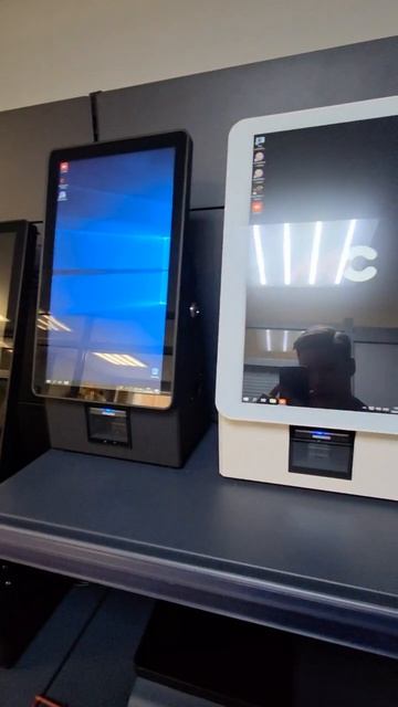 Как заставить кассира понервничать