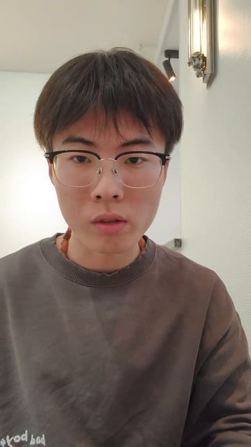 Александр Пушкин. Мой первый друг мой друг бесценный   читает  Ван Юэлинь