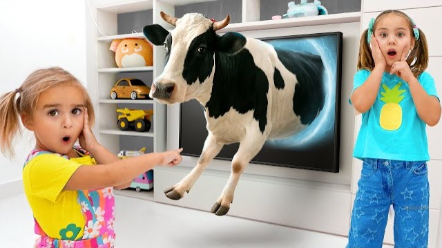 Алиса отправляется в увлекательные и познавательные приключения: животные выползают из телевизора.