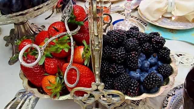 Иван Рыбников  отпраздновал день рождения !  стол Всем спасибо за поздравления! вкусно еда обзор