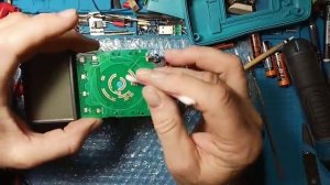 250. ЧУДИТ мультиметр ZOYI ZT303 Что показало вскрытие   16-38