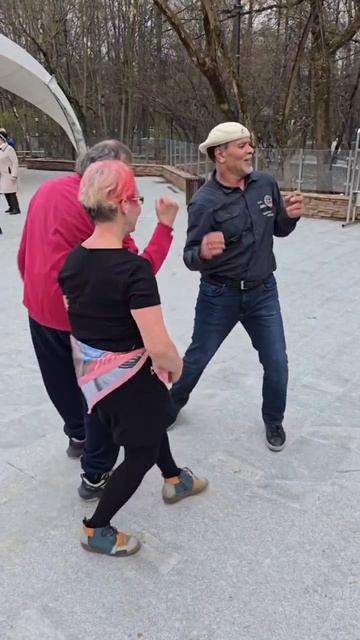 СокольникиВот они и встретились!!!! Часть 1!! Танцуют Светлана Сергкй и Лотфи!