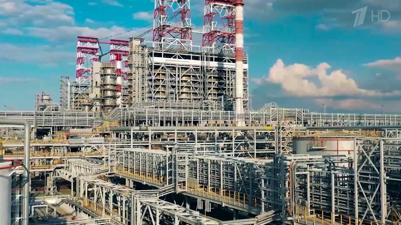 Развитие нефтехимической отрасли в центре внимания правительства