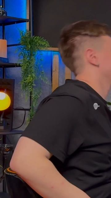 ТИХО. ПРАВИЛО НАРУШЕНО.