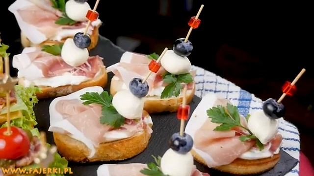 Легкие мини-бургеры, Сэндвичи со сливочной Бурратой, Слоеная выпечка с креветками,