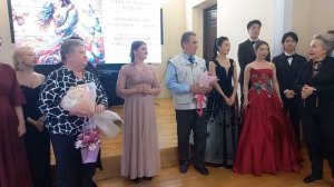 Финальный СЮРПРИЗ, от студентов -поют Марина Мустаева, Вероника Банарь, О. Бесхмельницина и студенты