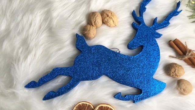 Елочное украшение ОЛЕНЬ с блестками синий пеноплекс 30 см ОЛ-300-син