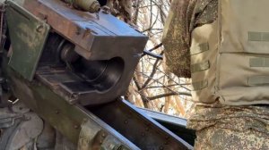 Расчёт 130 мм орудия М-46. Славянское направление.