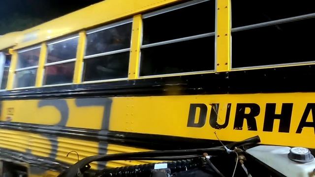 Стальные гиганты на трассе: кольцевые гонки автобусов